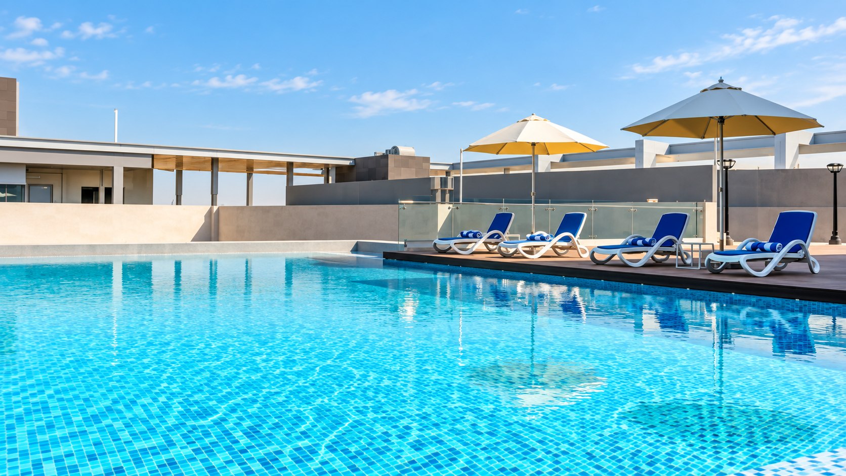 West Walk Retaj swimming pool
